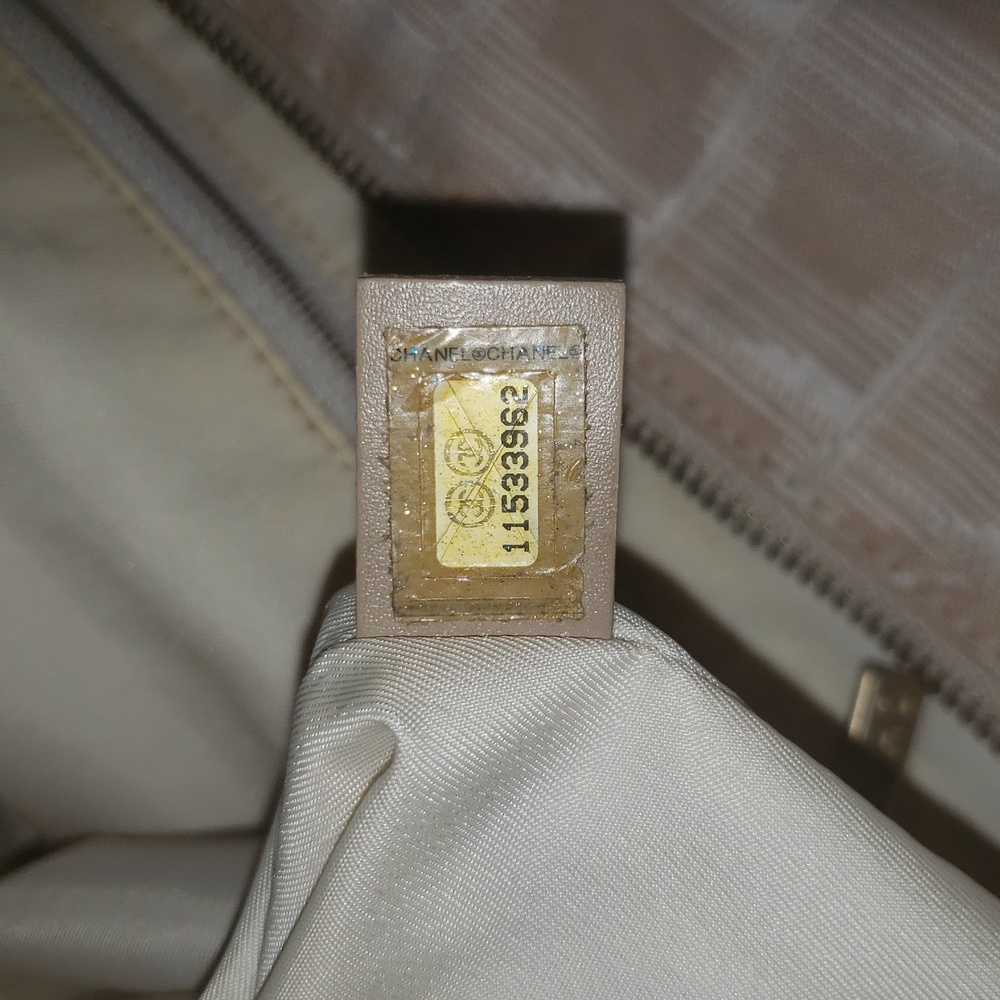 Chanel Travel Monogram Shoulderbag - Picture 11 of 17